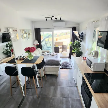 Renata Apartamento